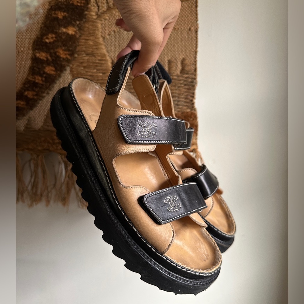 Chanel Vintage 1999 Dad Sandals